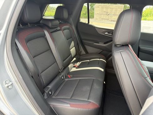 New 2026 Chevrolet Equinox RS w/ Convenience Package III AWD/4WD image 28