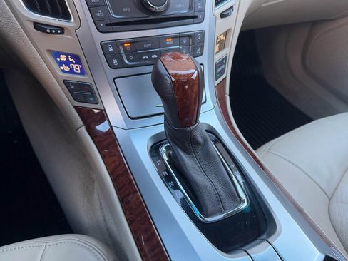 Used 2008 Cadillac CTS 3.6 w/ Wood Trim Package image 34