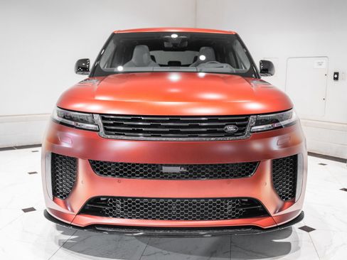 Used 2025 Land Rover Range Rover Sport SV Edition Two image 4