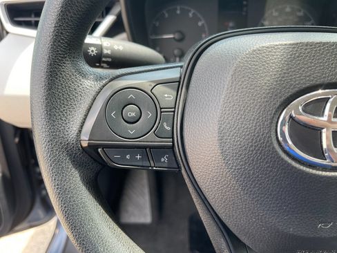 Used 2024 Toyota Corolla LE FWD image 24