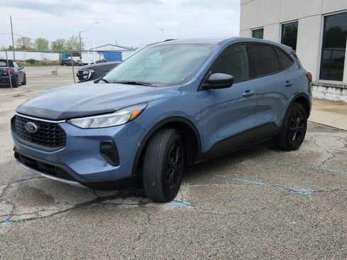 Used 2025 Ford Escape Active w/ Cold Weather Package AWD/4WD image 2