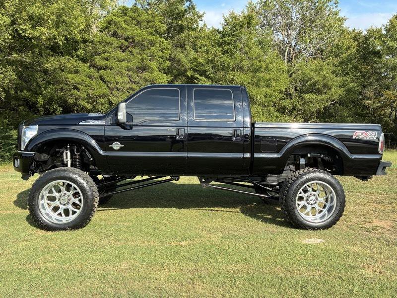 Used 2016 Ford F250 Lariat w/ Lariat Ultimate Package AWD/4WD image 8