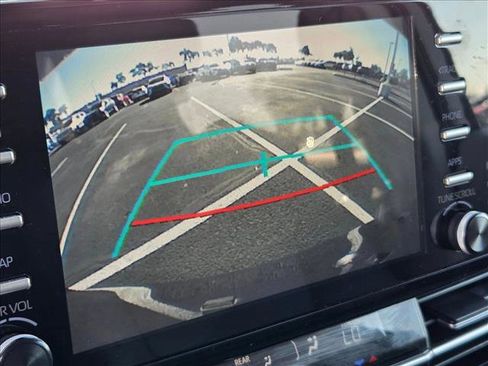 Used 2023 Toyota Sienna XLE image 13