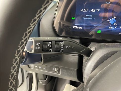 New 2026 Chevrolet Equinox EV LT image 10