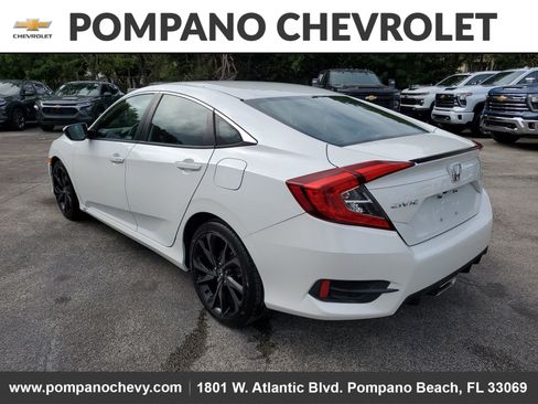 Used 2019 Honda Civic Sport image 5