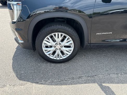 Used 2024 GMC Acadia Elevation AWD/4WD image 9