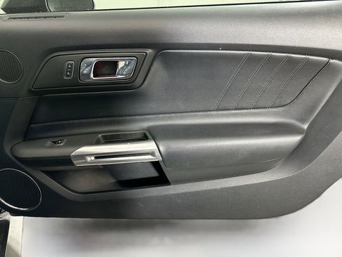 Used 2016 Ford Mustang Premium RWD image 26