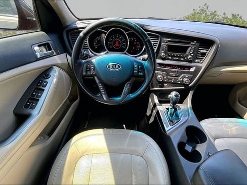 Used 2011 Kia Optima EX FWD image 5