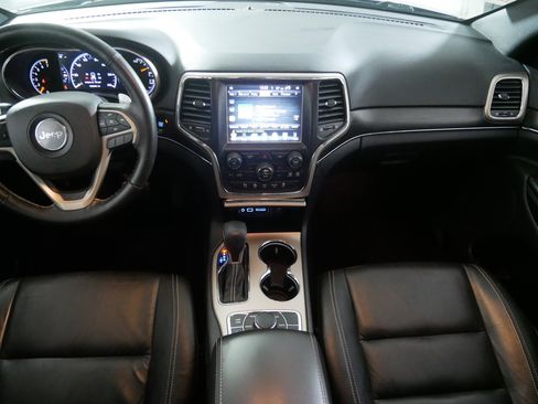 Used 2017 Jeep Grand Cherokee Limited w/ Trailer Tow Group IV image 10