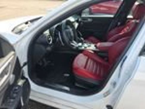 Used 2023 Alfa Romeo Giulia Veloce image 10