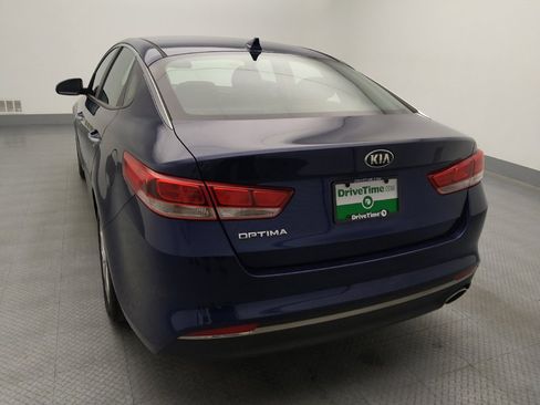 Used 2017 Kia Optima LX FWD image 6