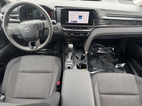 Used 2025 Toyota Camry LE FWD image 15