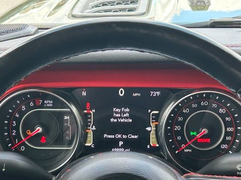 Used 2022 Jeep Gladiator Rubicon w/ Cold Weather Group AWD/4WD image 11