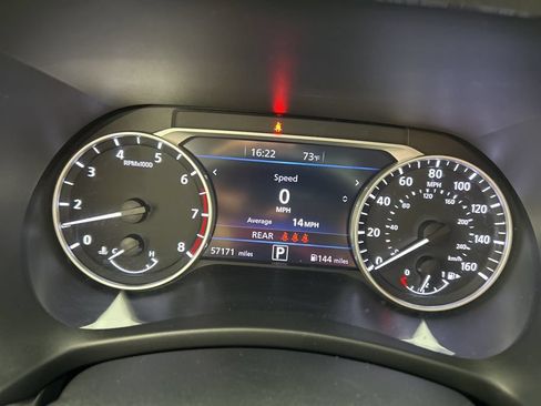 Used 2024 Nissan Sentra SV FWD image 17
