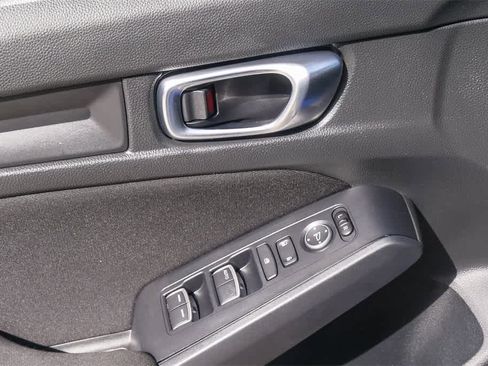 Used 2023 Honda Civic Sport image 18