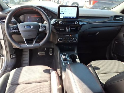 Used 2023 Ford Escape ST-Line Select AWD/4WD image 12