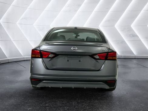Used 2024 Nissan Altima 2.5 SV image 5