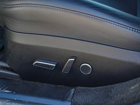 Used 2022 Tesla Model S image 23