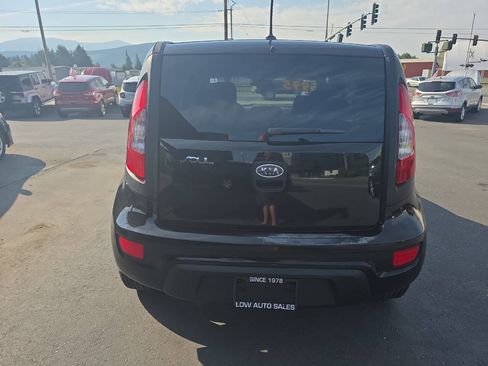 Used 2012 Kia Soul FWD image 4