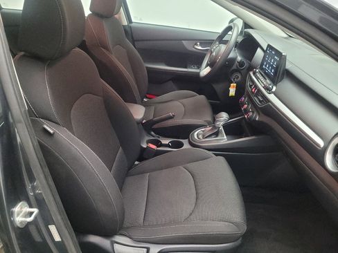 Used 2020 Kia Forte LXS FWD image 21