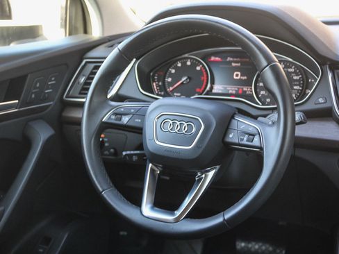 Certified 2023 Audi Q5 2.0T Premium w/ Convenience Package image 16