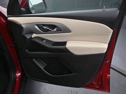 Used 2022 Chevrolet Traverse LT AWD/4WD image 12