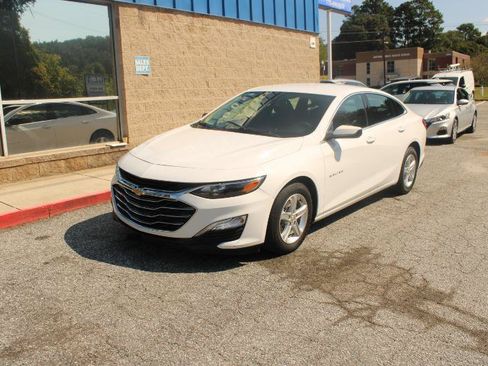 Used 2024 Chevrolet Malibu LS FWD image 3