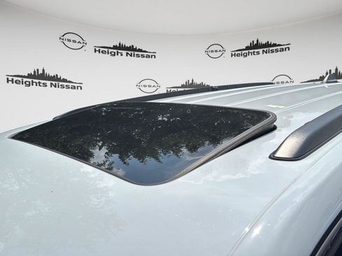Used 2025 Jeep Grand Cherokee L Altitude AWD/4WD image 37