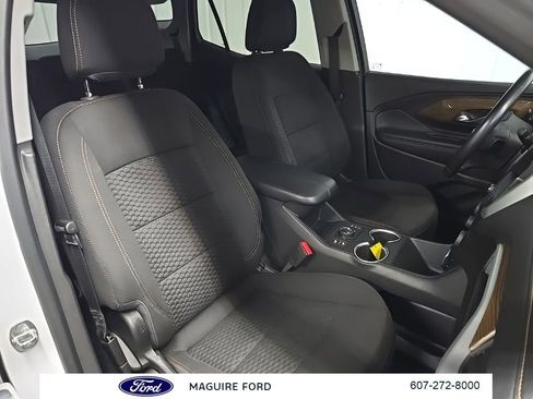 Used 2020 GMC Terrain SLE w/ Driver Convenience Package image 14