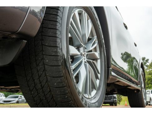 Used 2024 INFINITI QX80 Luxe AWD/4WD image 9