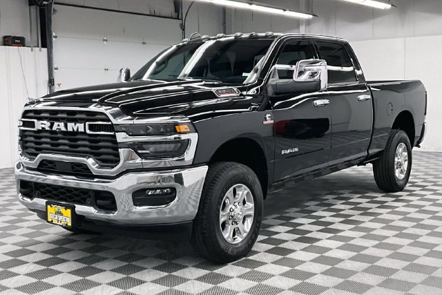 Used 2025 RAM 3500 Big Horn AWD/4WD image 12