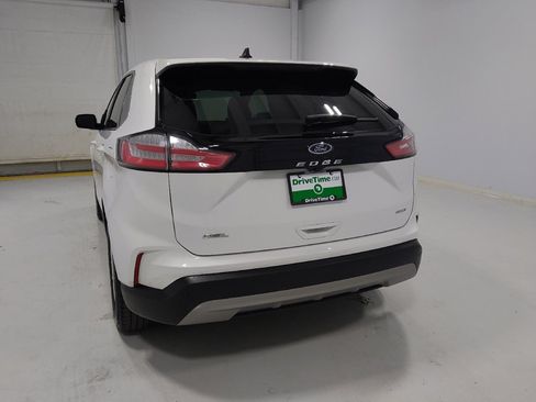Used 2024 Ford Edge SEL image 6