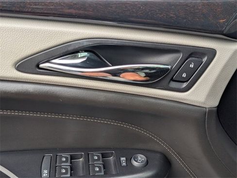 Used 2014 Cadillac SRX Luxury image 30