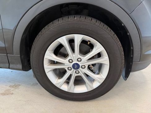 Used 2017 Ford Escape SE FWD image 34