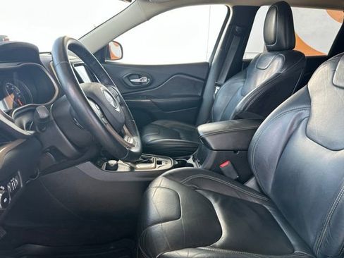 Used 2016 Jeep Cherokee Limited AWD/4WD image 23