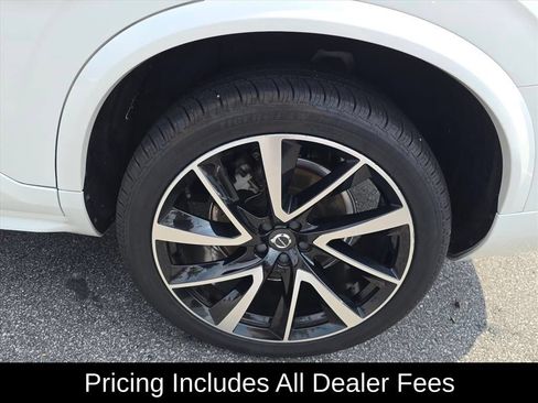 Used 2019 Volvo XC90 T6 Momentum AWD/4WD image 14