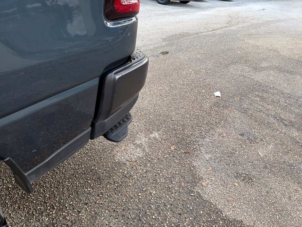 Used 2025 RAM 1500 Warlock AWD/4WD image 17