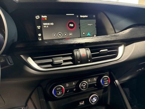 Used 2024 Alfa Romeo Stelvio Sprint image 16