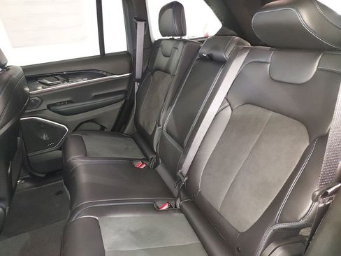 New 2024 Jeep Grand Cherokee Trailhawk AWD/4WD image 29