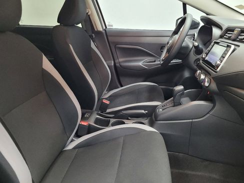 Used 2025 Nissan Versa S w/ Trunk Package image 21