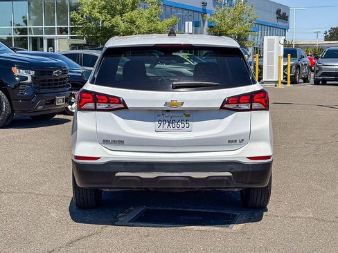 Used 2022 Chevrolet Equinox LT AWD/4WD image 3