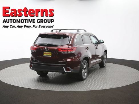 Used 2019 Toyota Highlander Limited Platinum AWD/4WD image 45