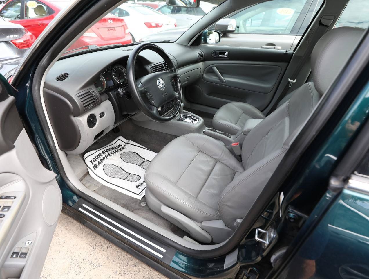 Used 2002 Volkswagen Passat GLS FWD image 15
