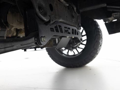 Used 2016 Chevrolet Suburban LTZ image 24