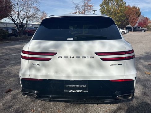 New 2026 Genesis GV70 3.5T Sport Advanced image 8
