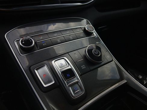 Certified 2023 Hyundai Santa Fe SE image 18