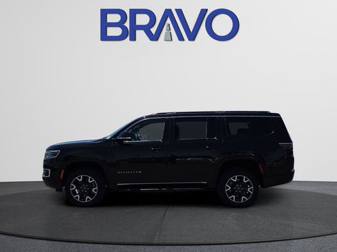Used 2024 Jeep Wagoneer Series III AWD/4WD image 6