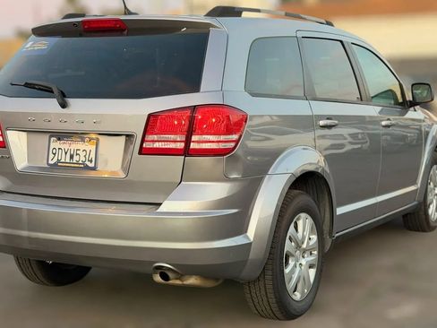 Used 2018 Dodge Journey SE w/ Popular Equipment Group FWD image 8