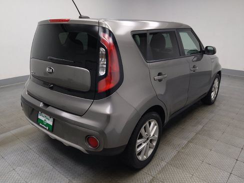Used 2019 Kia Soul + FWD image 9
