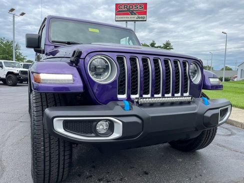 Used 2023 Jeep Wrangler Unlimited Sahara w/ Cold Weather Group AWD/4WD image 67